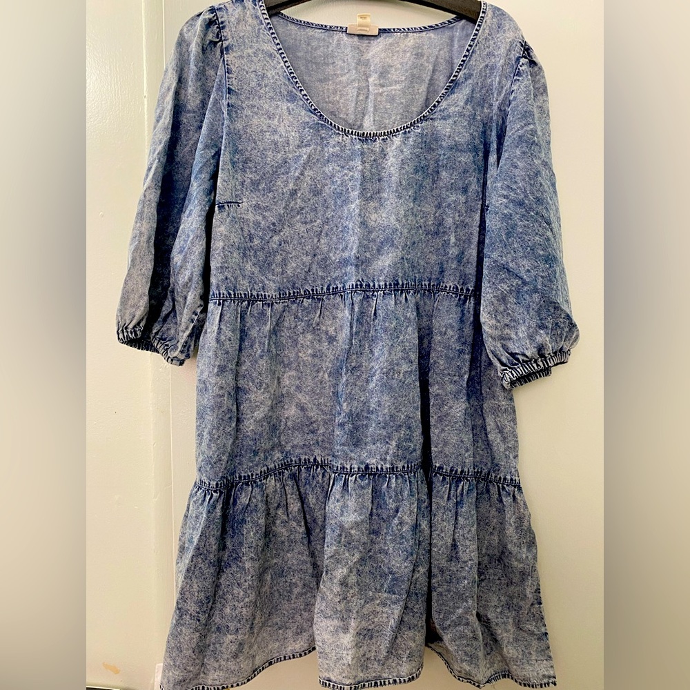 - Ana, XL Light Denim, Ruffle-Tiered Dress. Cute!